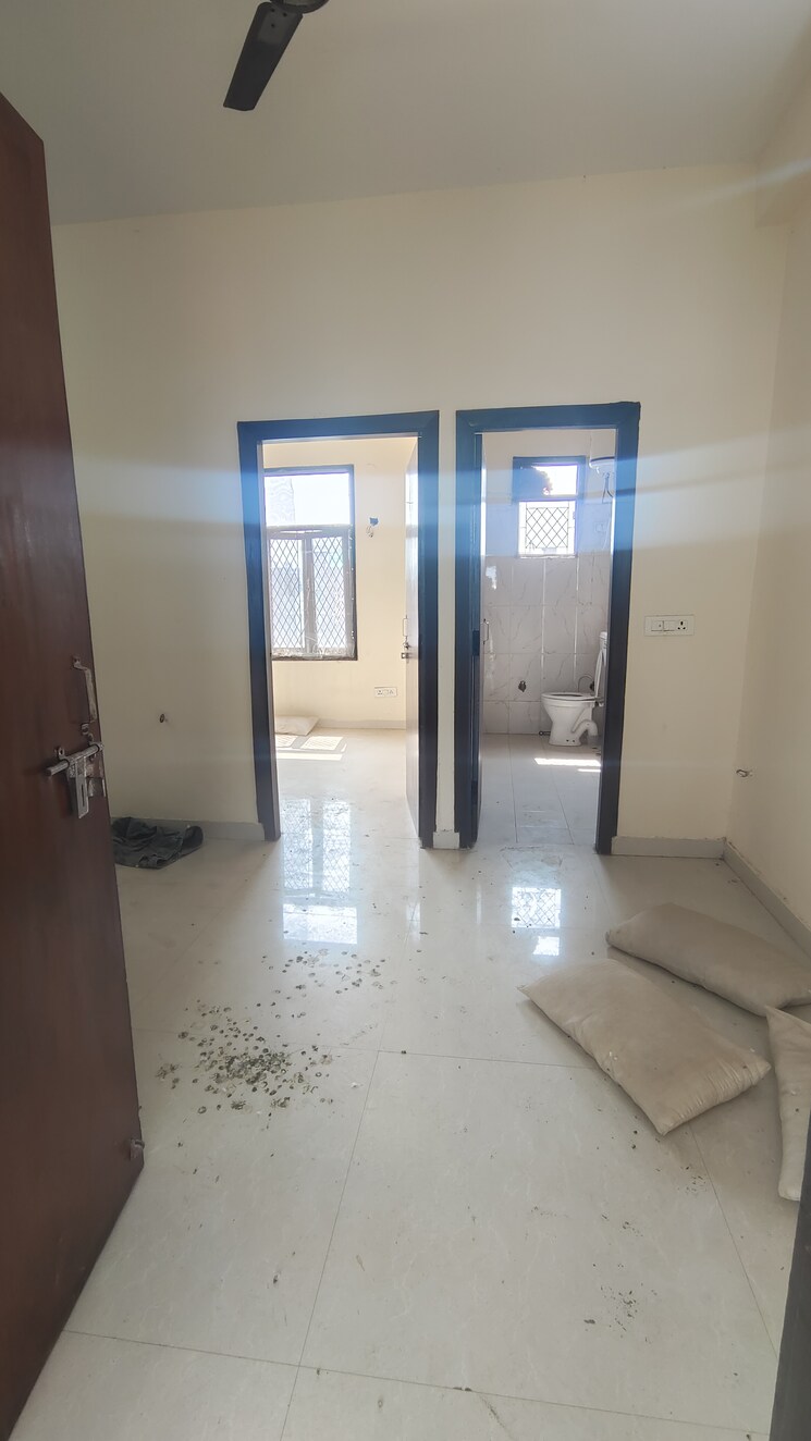 Room, palm-residency-chhatarpur 1 Bedroom 450 Sq.Ft. Builder Floor In Chattarpur Delhi 9245300