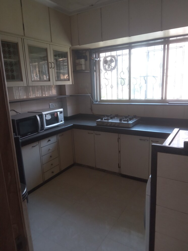 Kitchen, khar west 3 Bedroom 1350 Sq.Ft. Apartment In Khar West Mumbai 9245333