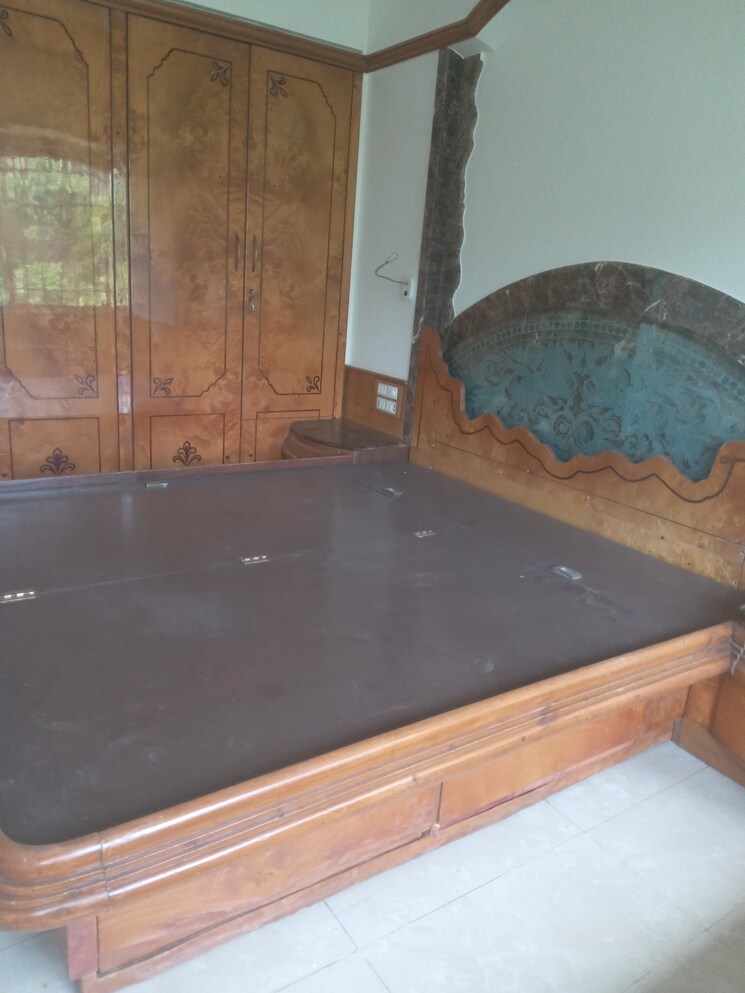 undefined, khar west 3 Bedroom 1350 Sq.Ft. Apartment In Khar West Mumbai 9245333