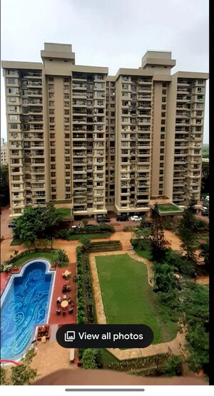 3 BHK Apartment – Exterior View View at Lokhandwala Green Acres, Andheri West - for Rent