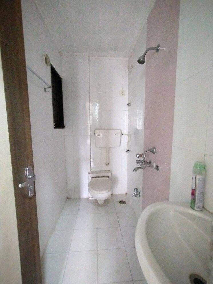Bathroom, ssb-ashok-nagar 1 Bedroom 650 Sq.Ft. Apartment In Balkum Pada Thane 9245365