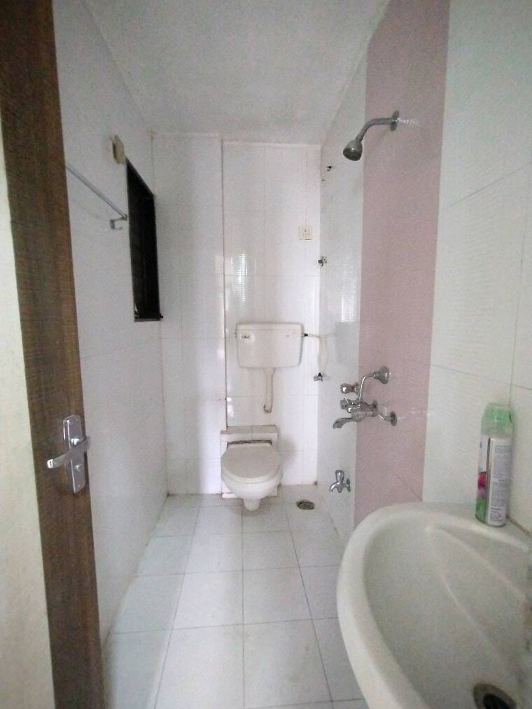 Bathroom, ssb-ashok-nagar 1 Bedroom 650 Sq.Ft. Apartment In Balkum Pada Thane 9245365