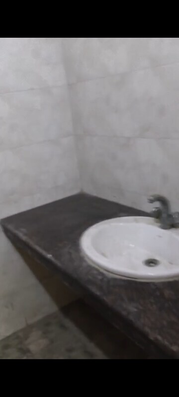 Bathroom in 3 BHK Apartment at RWA Apartments Sector 72, Sector 72 – for Rent