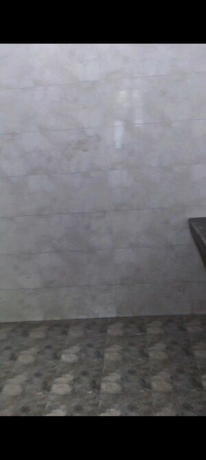 Room in 3 BHK Apartment at RWA Apartments Sector 72, Sector 72 – for Rent