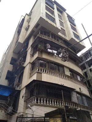 2 BHK Apartment For Sale in Khar West
