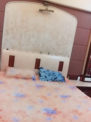 Bedroom in 2 BHK Apartment at Khar West – for Sale