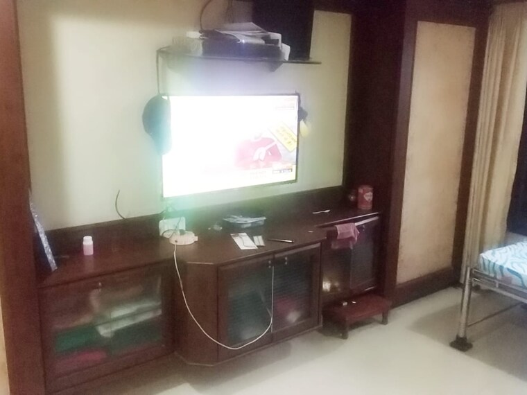 undefined, khar west 2 Bedroom 652 Sq.Ft. Apartment In Khar West Mumbai 9245421