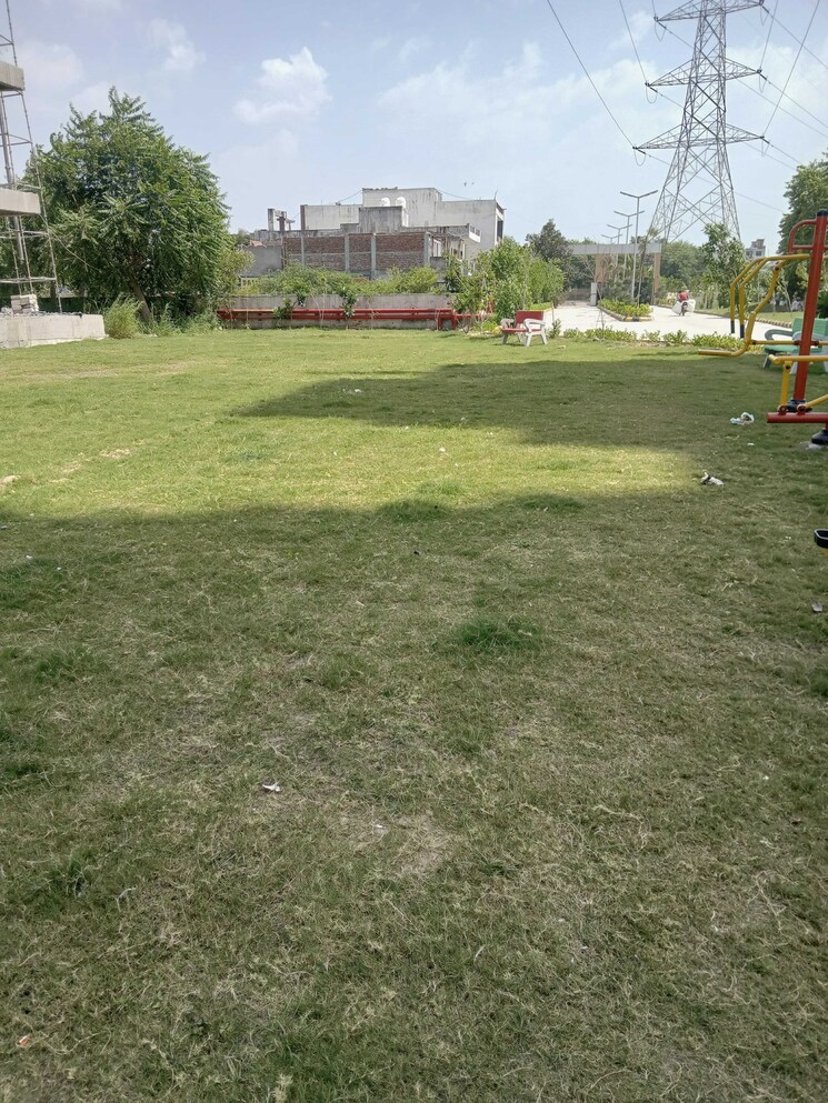 Garden, adore-happy-homes-pride 3 Bedroom 850 Sq.Ft. Apartment In Sector 75 Faridabad 9245447