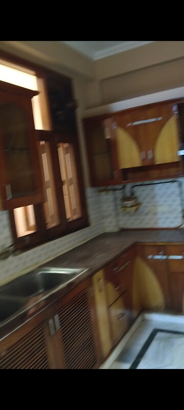 Furnished Amenities in 3 BHK Apartment at NTPC Township, Sector 33 – for Rent