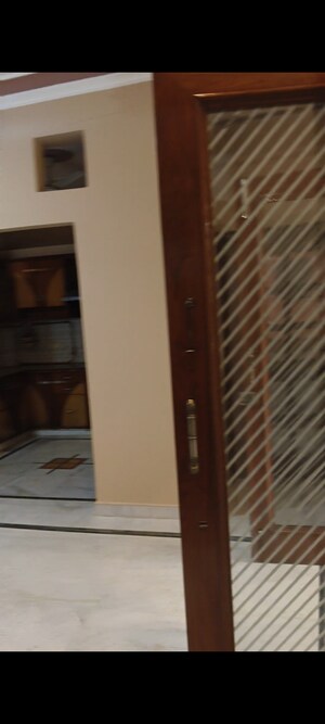 Furnished Amenities in 3 BHK Apartment at NTPC Township, Sector 33 – for Rent