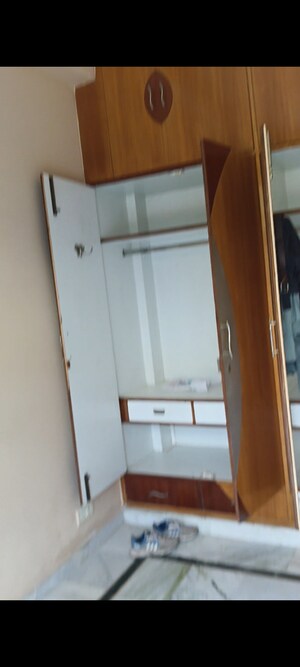 Furnished Amenities in 3 BHK Apartment at NTPC Township, Sector 33 – for Rent