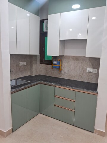 Furnished Amenities in 1 BHK Builder Floor at Malviya Nagar – for Rent