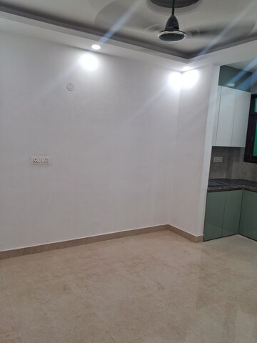 Room in 1 BHK Builder Floor at Malviya Nagar – for Rent