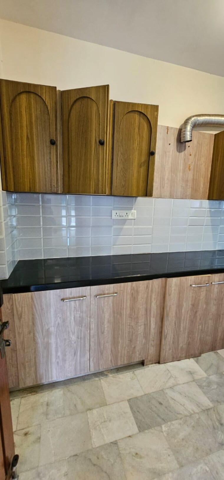 Kitchen, langford-court 1 Bedroom 500 Sq.Ft. Apartment In Langford Town Bangalore 9245469