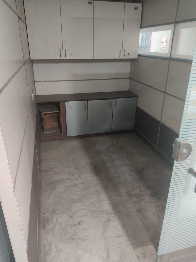 Team Area, yusuf sarai Commercial Office Space 1700 Sq.Ft. In Yusuf Sarai Delhi 9245450