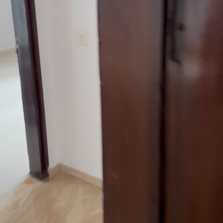 undefined, royal-towers-noida 3 Bedroom 1550 Sq.Ft. Apartment In Sector 60 Noida 9245557