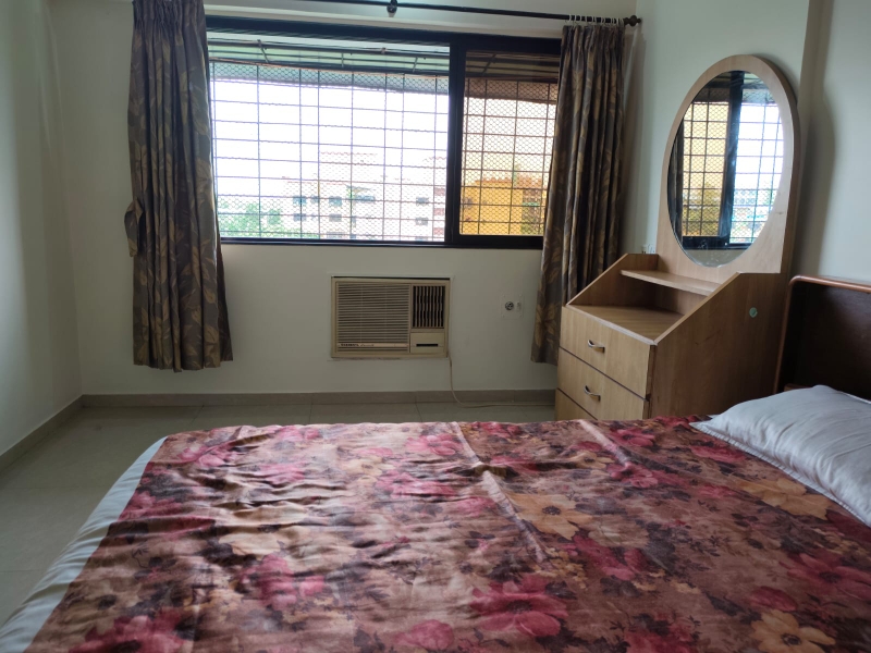 3 BHK 1000 Sq.Ft. Apartment in Silver Nook CHS