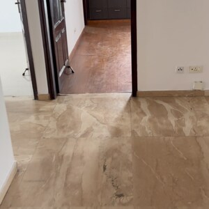 Room in 3 BHK Apartment at Royal Towers Noida, Sector 60 – for Sale