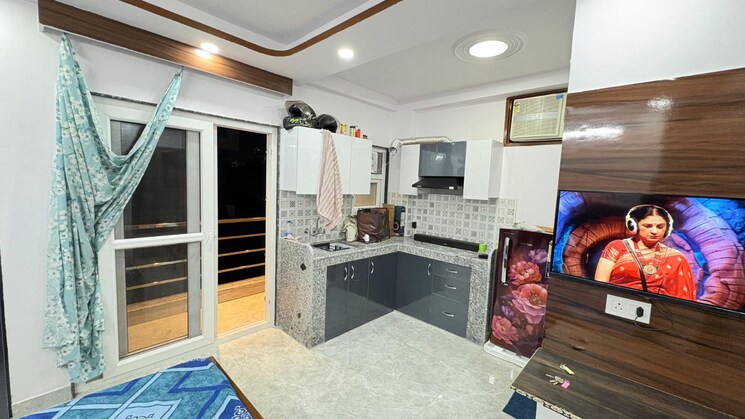  Parking, sector 57 1 RK 500 Sq.Ft. Builder Floor In Sector 57 Gurgaon 9245638