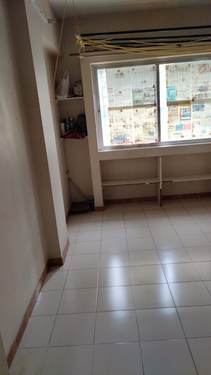 Master Bedroom in 3 BHK Apartment at Shivtirth Nagar – for Rent