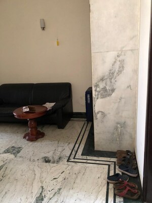 Bathroom in 1.5 BHK Independent House at Sector 33 – for Rent