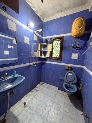 Bathroom in 2 BHK Apartment at Paschim Vihar – for Rent