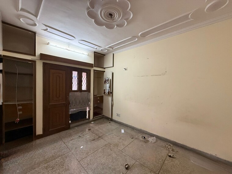 Room, paschim vihar 2 Bedroom 1001 Sq.Ft. Apartment In Paschim Vihar Delhi 9245674