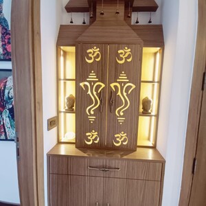 Building Lobby in 3.5 BHK Builder Floor at Sector 52 – for Sale