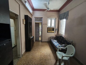 Living Room in 1 BHK Apartment at Vakola – for Rent