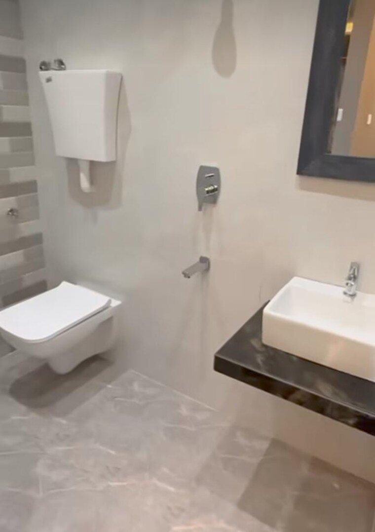 Attached Bathroom, arihant-tower-bhayandar 2 Bedroom 620 Sq.Ft. Apartment In Bhayandar East Thane 9245848