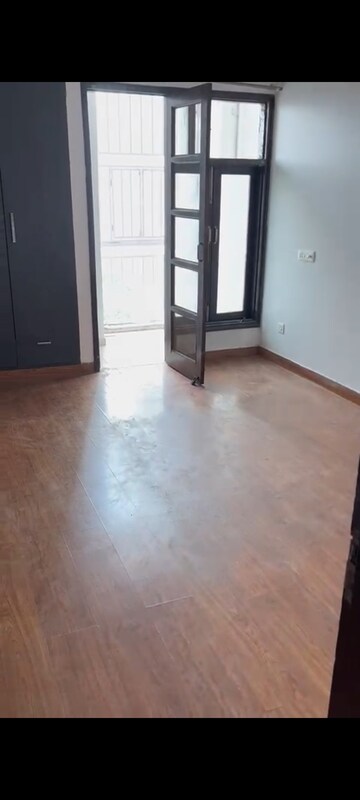 Room in 3 BHK Apartment at Shatabdi Vihar Sector-61, Sector 61 – for Sale