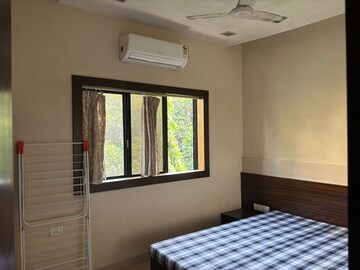 Bedroom in 1 BHK Apartment at Sonkamal CHS, Malabar Hill – for Rent