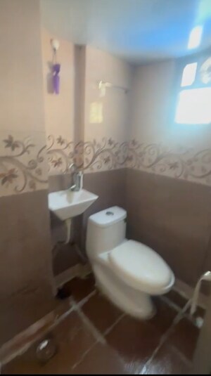 1 RK Apartment For Rent in Ishan CHS Matunga, Matunga East