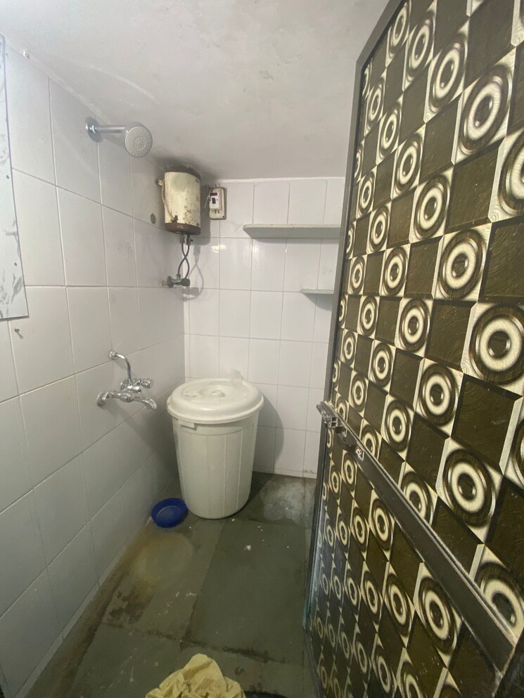 Bathroom, matunga 1 RK 225 Sq.Ft. Apartment In Matunga Mumbai 9246018