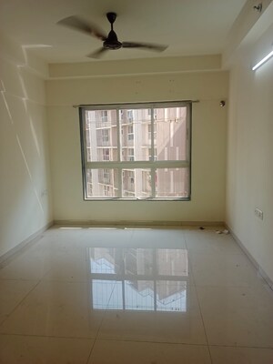 Room in 2 BHK Apartment at Veena Senterio, Chembur – for Sale