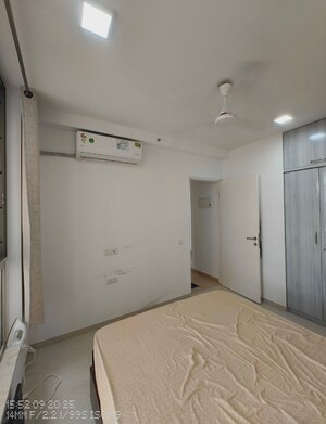 Room in 1 BHK Apartment at Thane West – for Rent