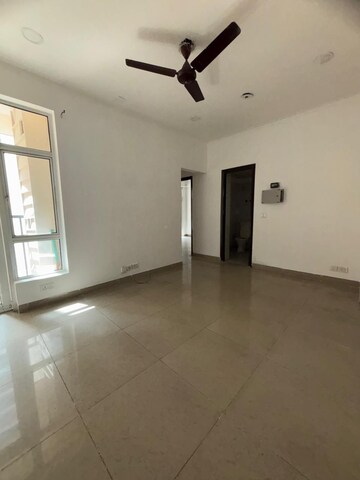 Room in 2.5 BHK Apartment at Gaurs Green Vista, Nyay Khand – for Sale