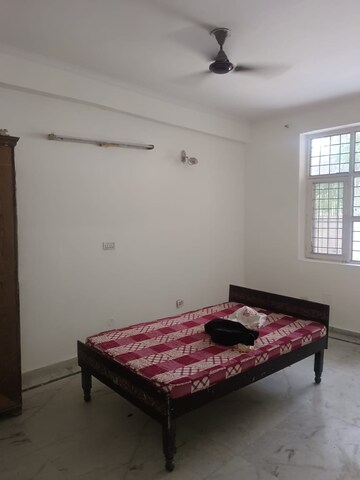 Bedroom in 3 BHK Builder Floor at SS Mayfield Gardens, Sector 51 – for Rent