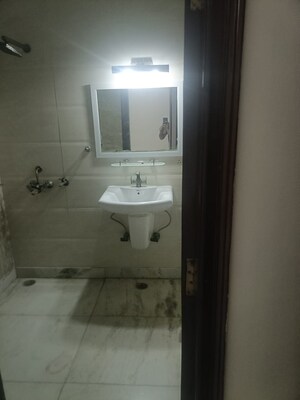 1 RK Builder Floor For Rent in RWA Apartments Sector 26, Sector 26