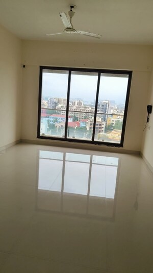 Room in 3 BHK Apartment at Vakola – for Rent