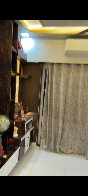 Furnished Amenities in 2 BHK Apartment at Samar Heights, Antop Hill – for Sale