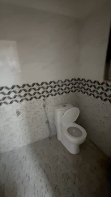 Bathroom in 1 BHK Apartment at Akash Deep Tower, Girgaon – for Rent