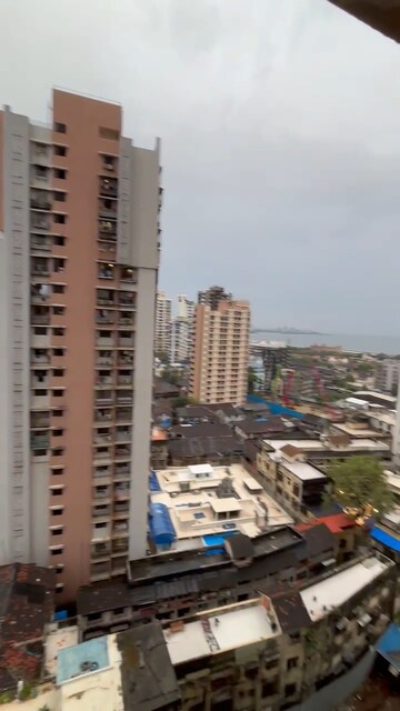 1 BHK Apartment – Exterior View View at Akash Deep Tower, Girgaon - for Rent