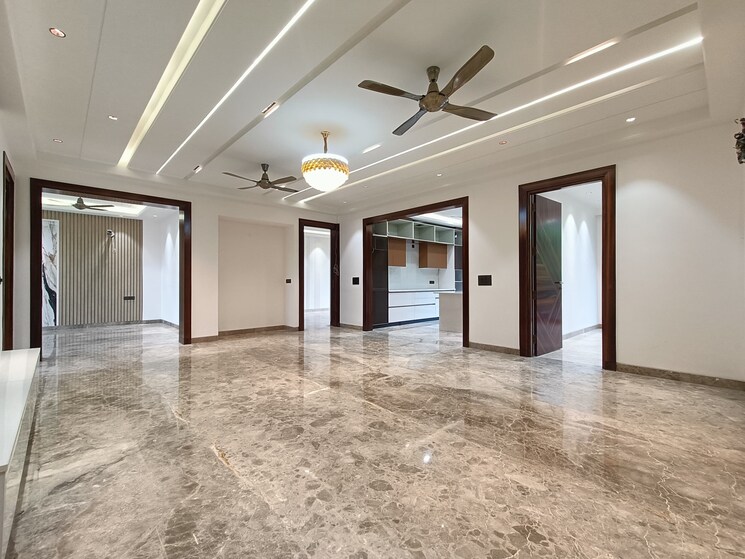 Room, sector 46 4 Bedroom 3150 Sq.Ft. Builder Floor In Sector 46 Gurgaon 9246217