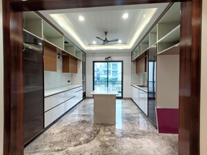 Kitchen in 4 BHK Builder Floor at Sector 46 – for Sale