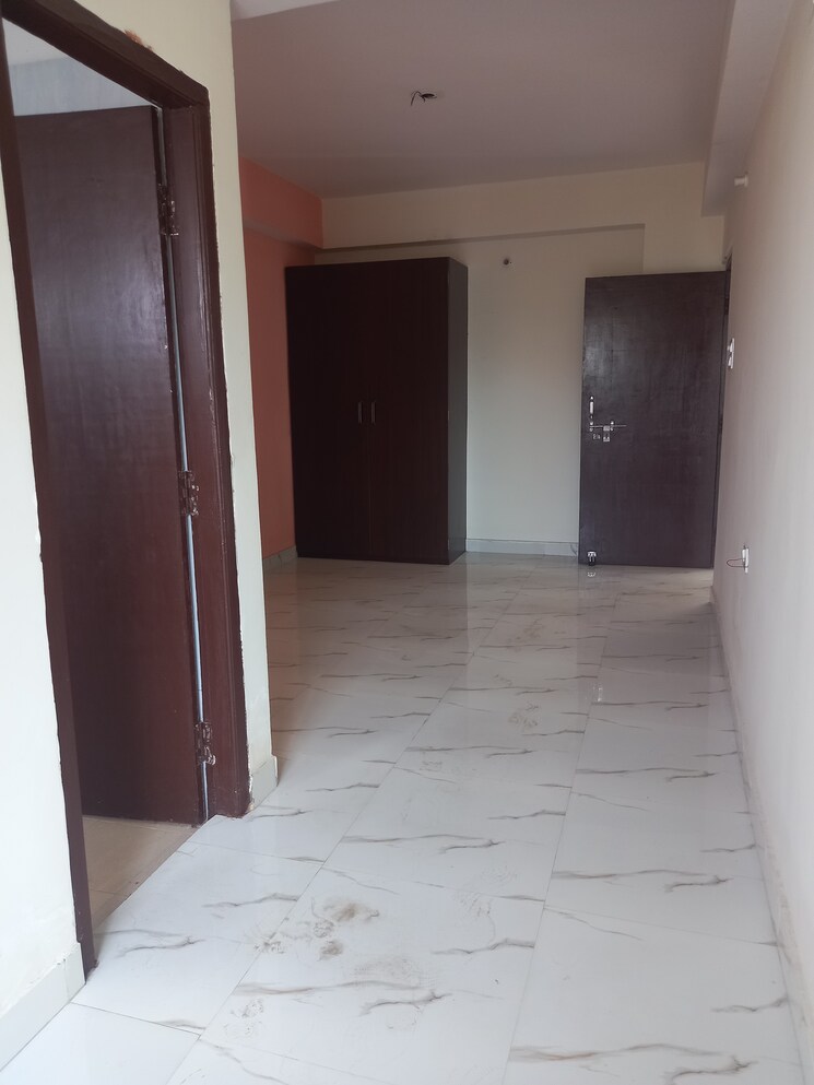 Room, kanke road 3 Bedroom 1261 Sq.Ft. Apartment In Kanke Road Ranchi 9246268