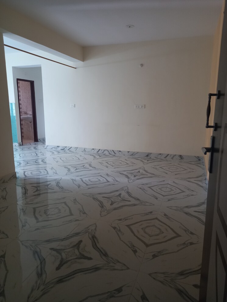 Room, kanke road 3 Bedroom 1261 Sq.Ft. Apartment In Kanke Road Ranchi 9246268