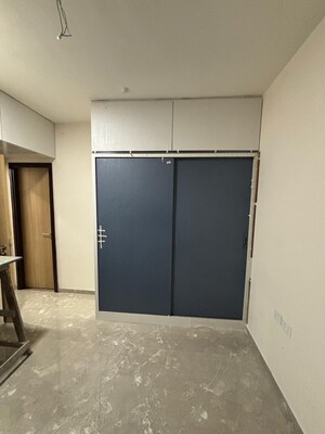 Room in 2 BHK Apartment at Powai – for Sale