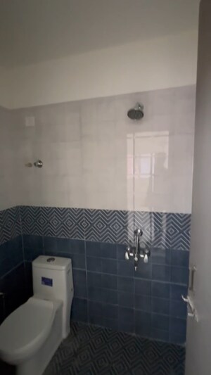Bathroom in 1 BHK Apartment at Akash Deep Tower, Girgaon – for Rent