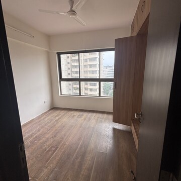 Room in 2 BHK Apartment at L&T Emerald Isle, Budhia Jadhav Wadi – for Rent
